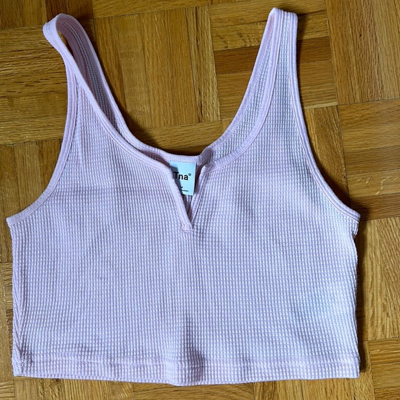 ARITZIA TANK - Picture 3 of 7